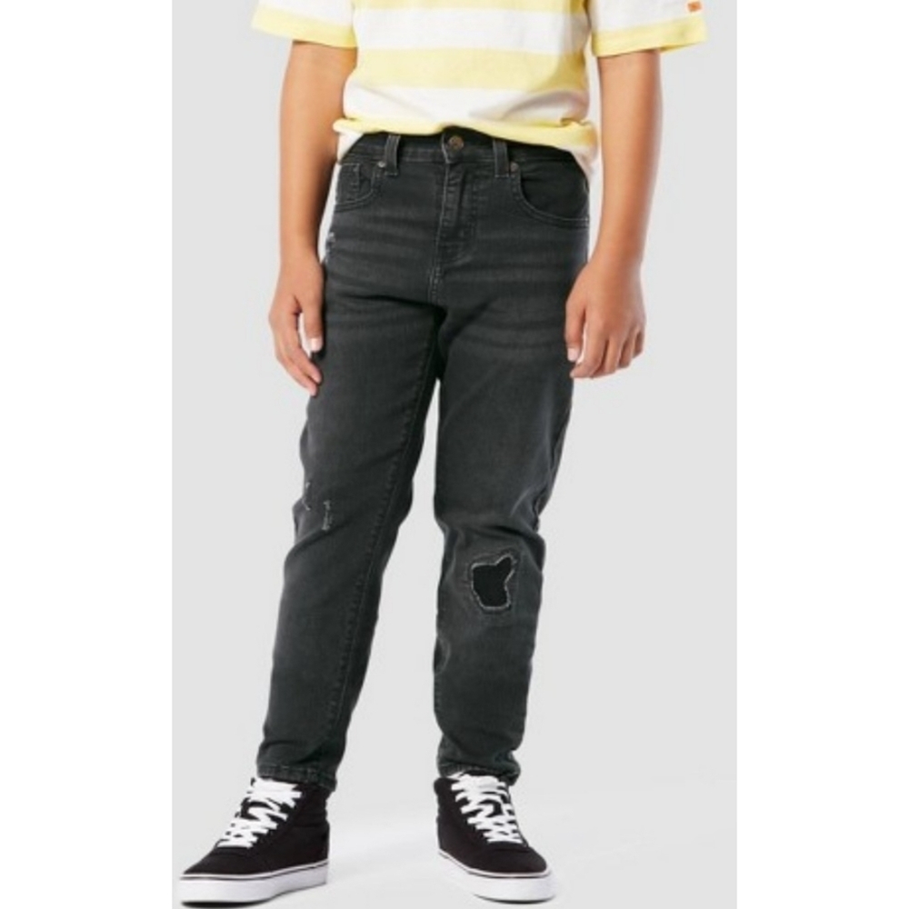 Denizen from Levi's Black Taper jeans Size 5 Regular